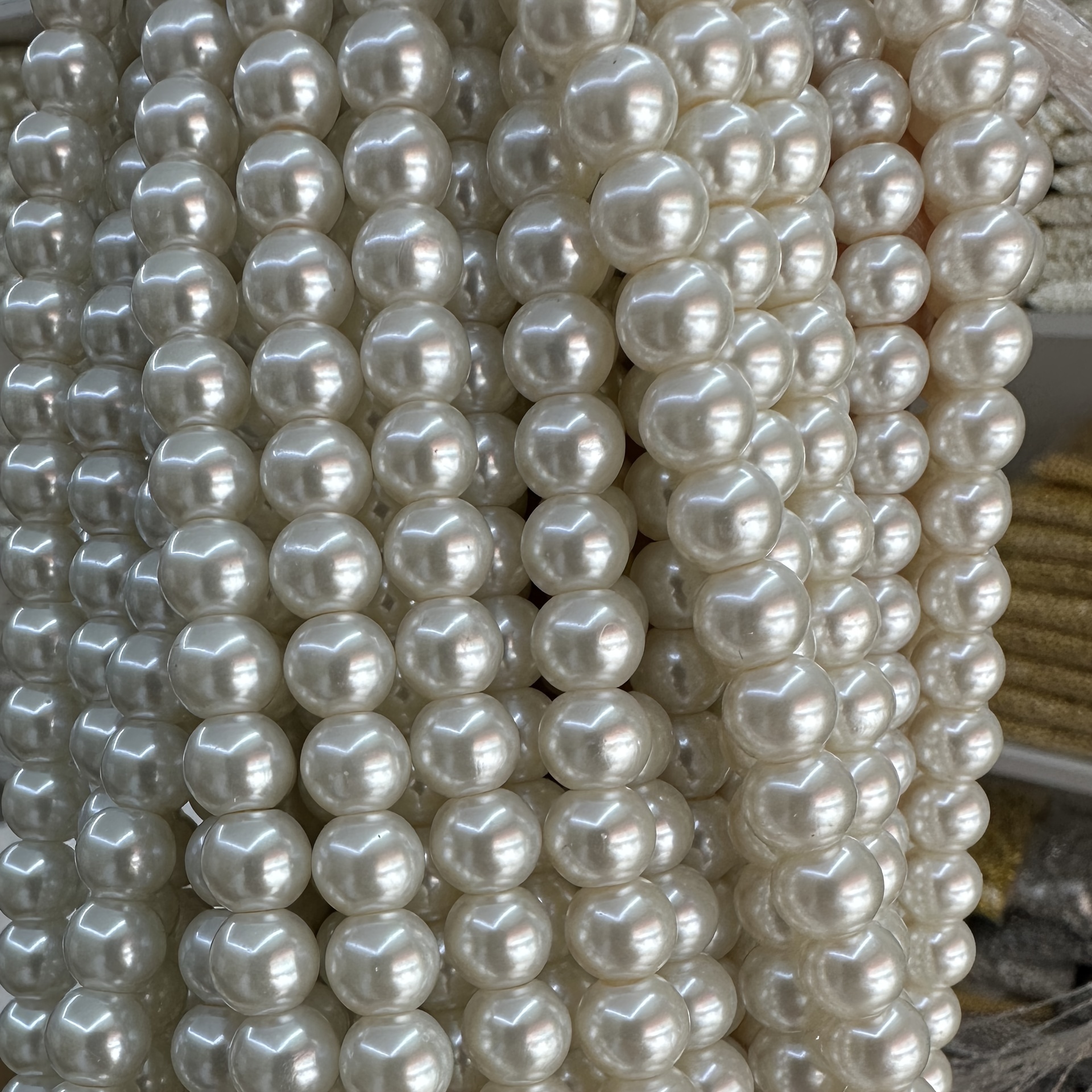 

Ensemble de perles de verre blanches brillantes de différentes tailles pour la fabrication de bijoux, l'artisanat et la décoration