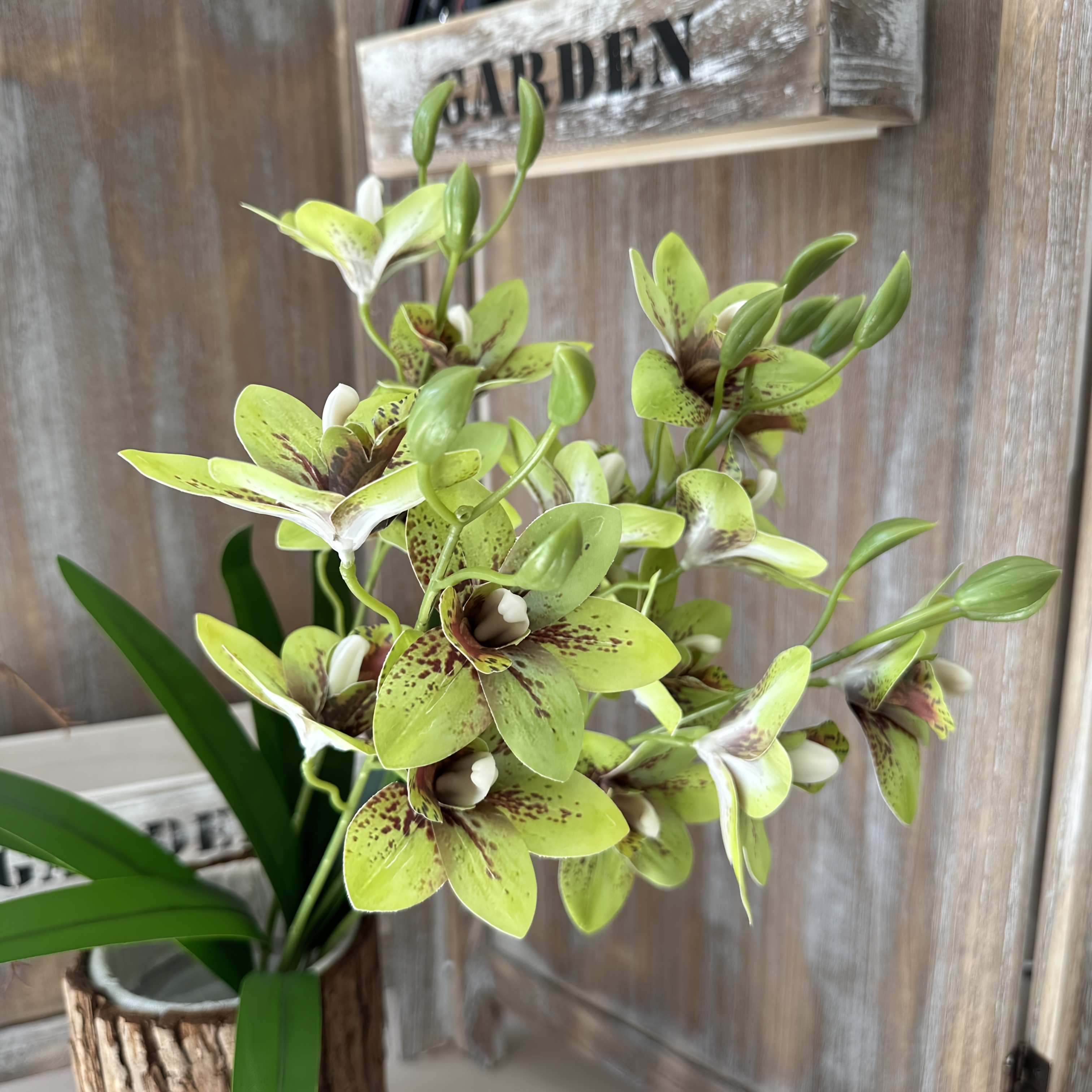 *., 5 kleine Orchideenblten * Strau grne Magnolien dekorative knstliche  Blumen fr Zuhause, Hochzeit und Outdoor-Partydekoration * fr  Heimdekoration