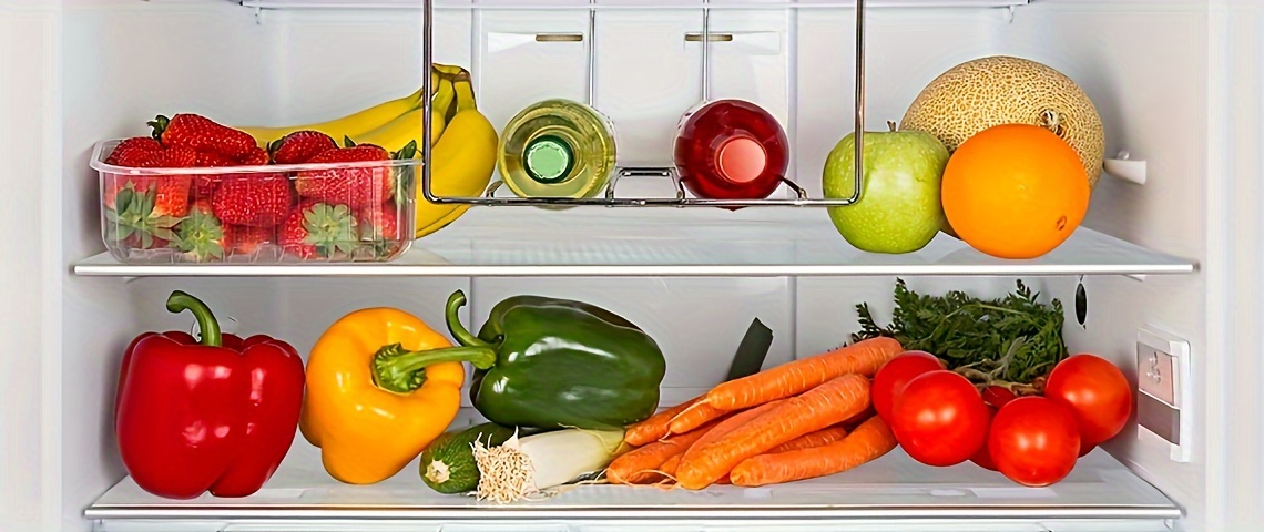 1 roll of waterproof and anti slip plastic shelf liner roll, multi-purpose cabinet drawer liner. Suitable for cutting mats in kitchens, refrigerators, and tables.