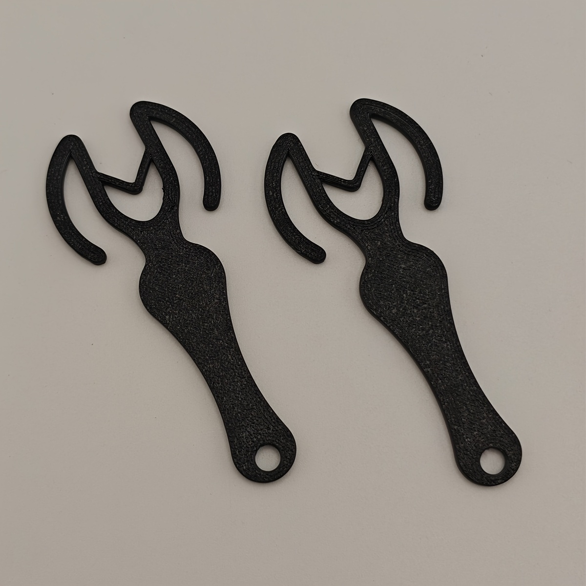 TEMU 2pcs Shopping Cart Unlock Keychain, Supermarket Trolley Latch Release Tool, Shopping Cart Token, 3d Plastic Material, Suitable For Supermarket