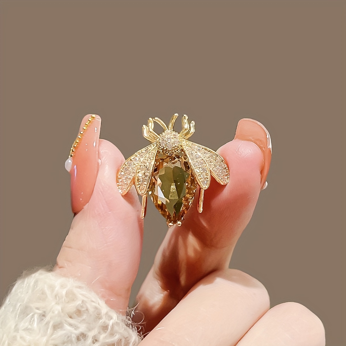 

[customer ] Chic Bee Brooch Pin - Cute Animal Design With Sparkling Rhinestones, Suits, Sweaters & Scarves - Ideal Gift For All