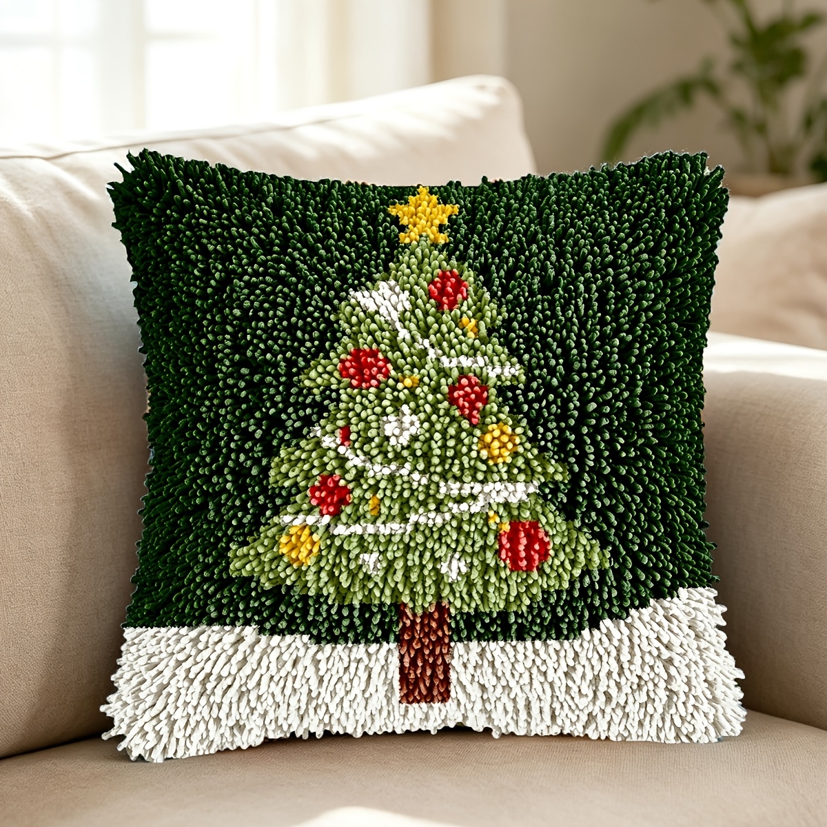 Latch Hook Kit with Christmas Tree Printed Pattern