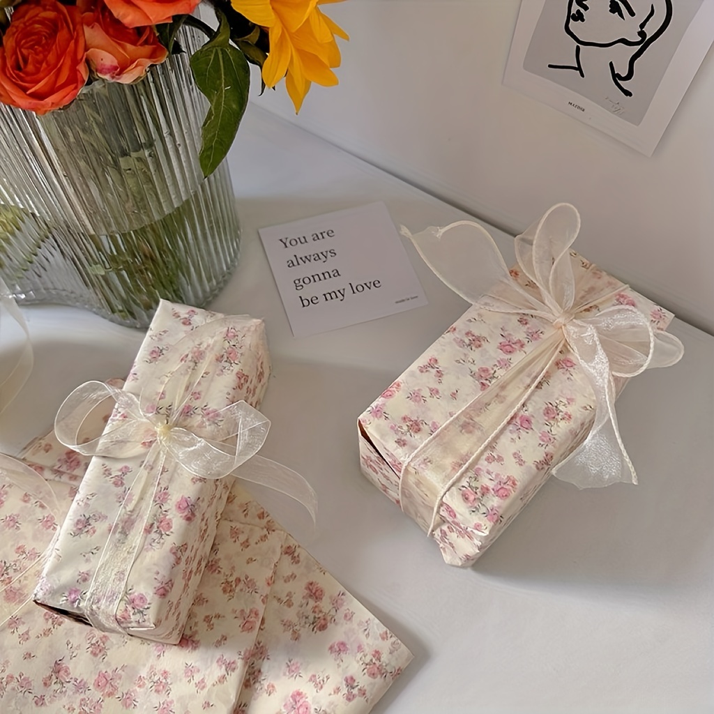 

Vintage Floral Print Gift Wrapping Paper With Sheer Organza Ribbon - Pattern Craft Paper For Special Occasions, Birthdays, Weddings - Material - Includes Ribbons For Beautiful Presentation