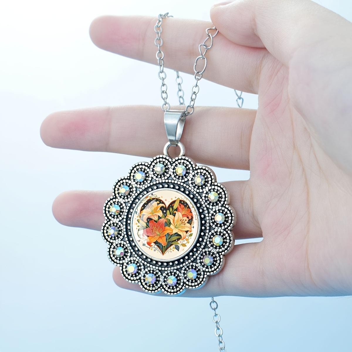 Countryside Wild Cluster Daylily Round Necklace, Rustic Floral Design