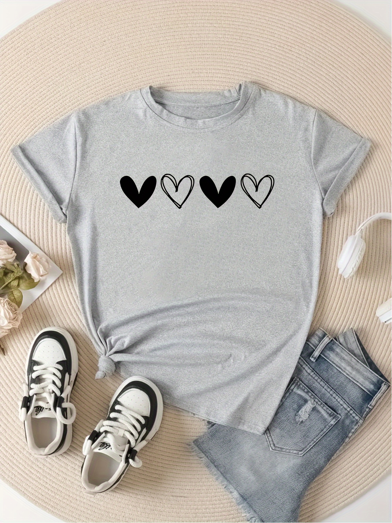 Valentine’s Day Sequin Heart Round Neck Short Sleeve T-Shirt
