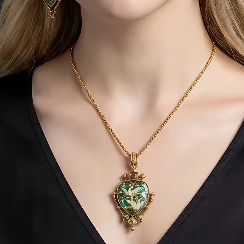 TEMU 1pc Retro Western Green Jewelry Vintage Heart Necklace L69