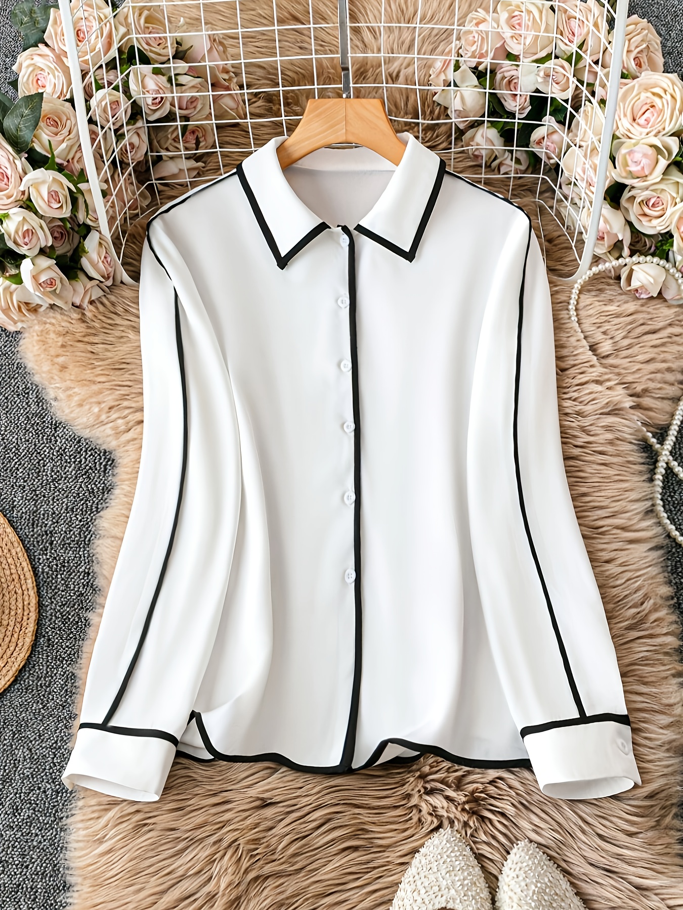 Camicia effetto velluto con bottoni gioiello vinaccia