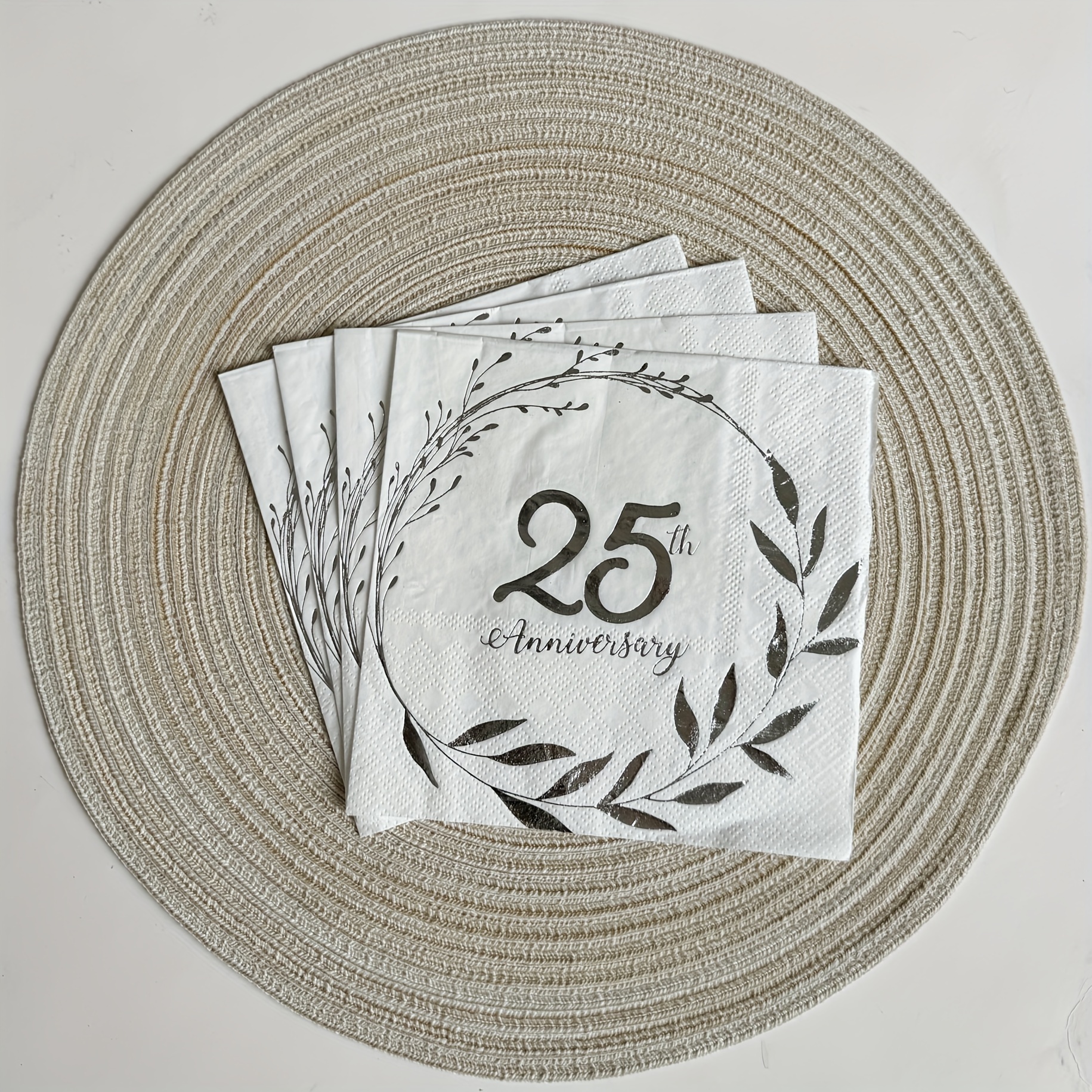 E-shop Elegante 25. Jubiläumsfeier Servietten - 32 Stück, 6,5"x6,5", Doppellagige Papier-Servietten für -Partys & Veranstaltungen zu Halloween,