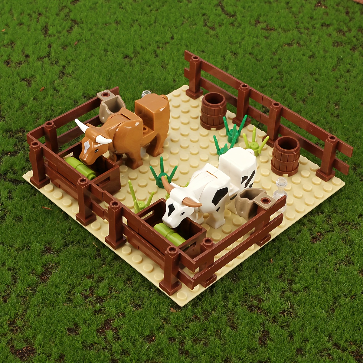 

Farm Ranch Cowshed Yellow Cattle Dairy Cow Small Building Blocks, Farm Series Animal Assembly Scene