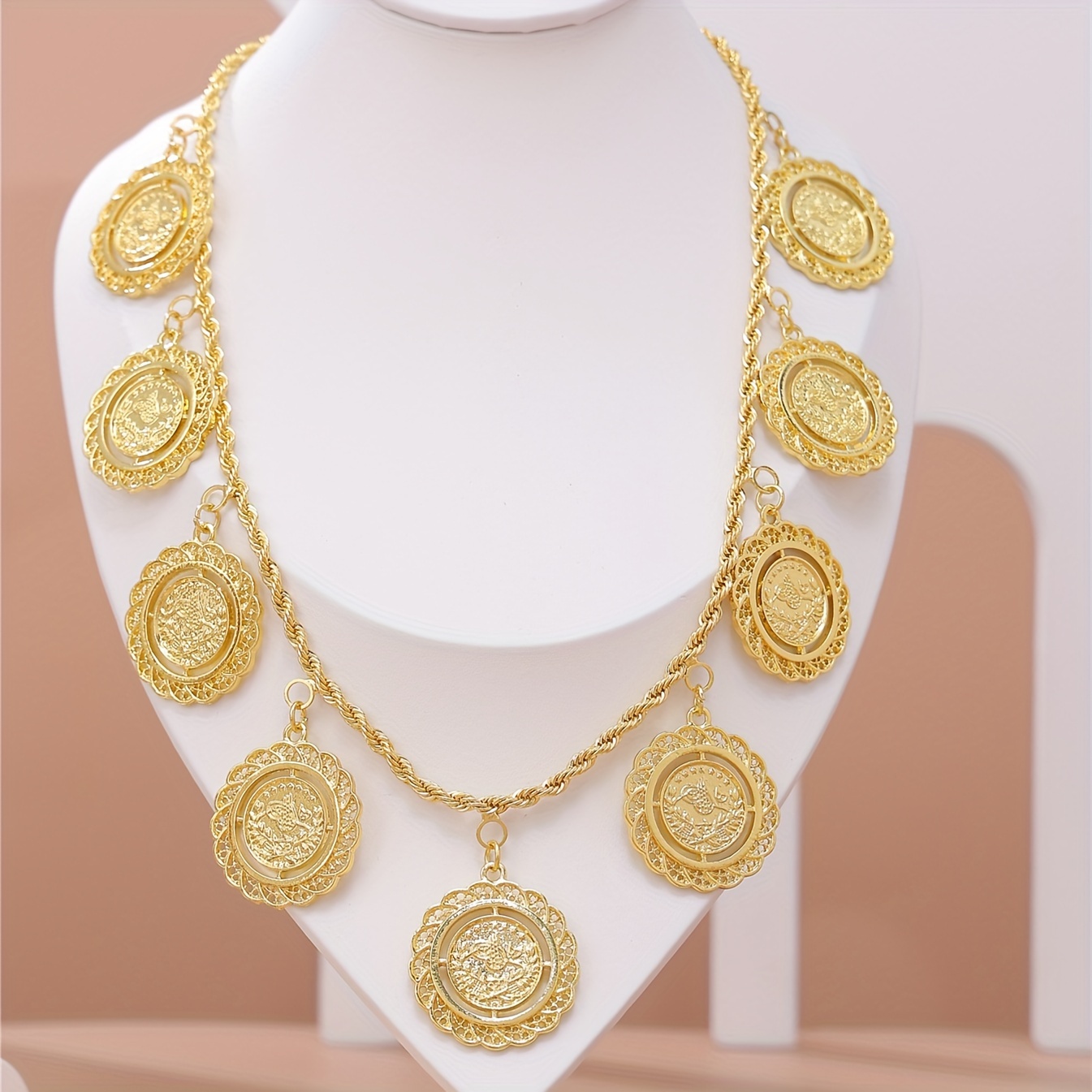 

1pc Golden French Style Coin & Dove Engraved Necklace, 9 Round Coin Pendants Personality Upscale Sense Vintage Arabian Style Party Wear Ladies Jewelry