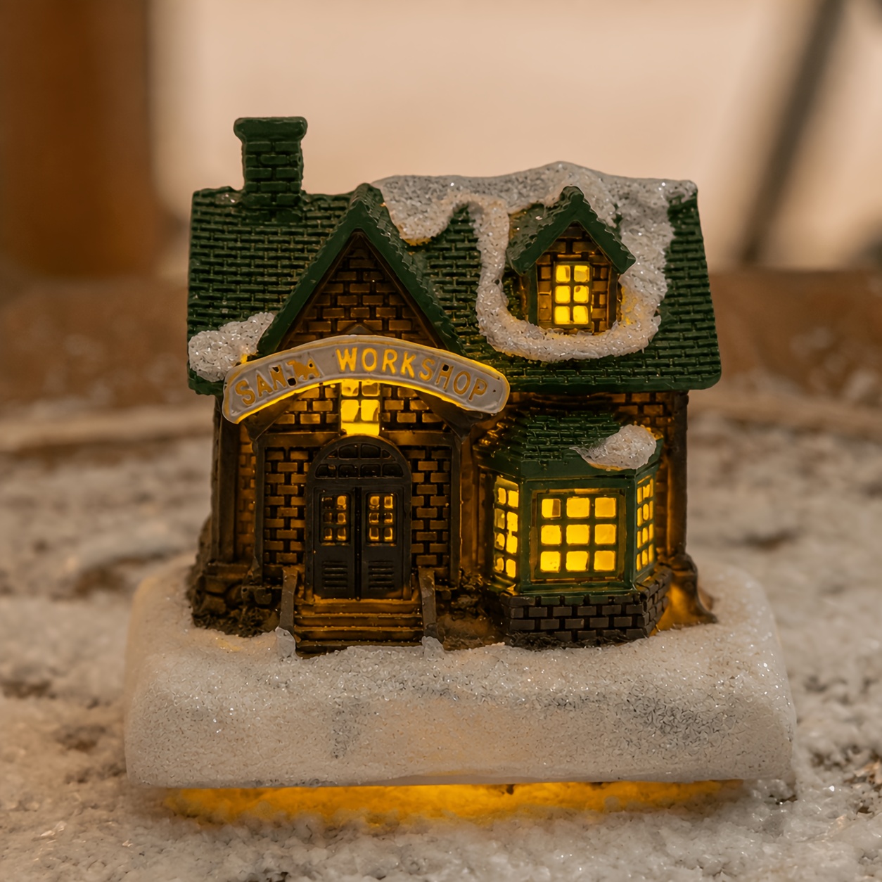 TEMU Décoration de Noël Maison Miniature en Résine, Micro-Paysage Créatif ( pour Cadeaux de Noël et du An / Décoration de Bureau)