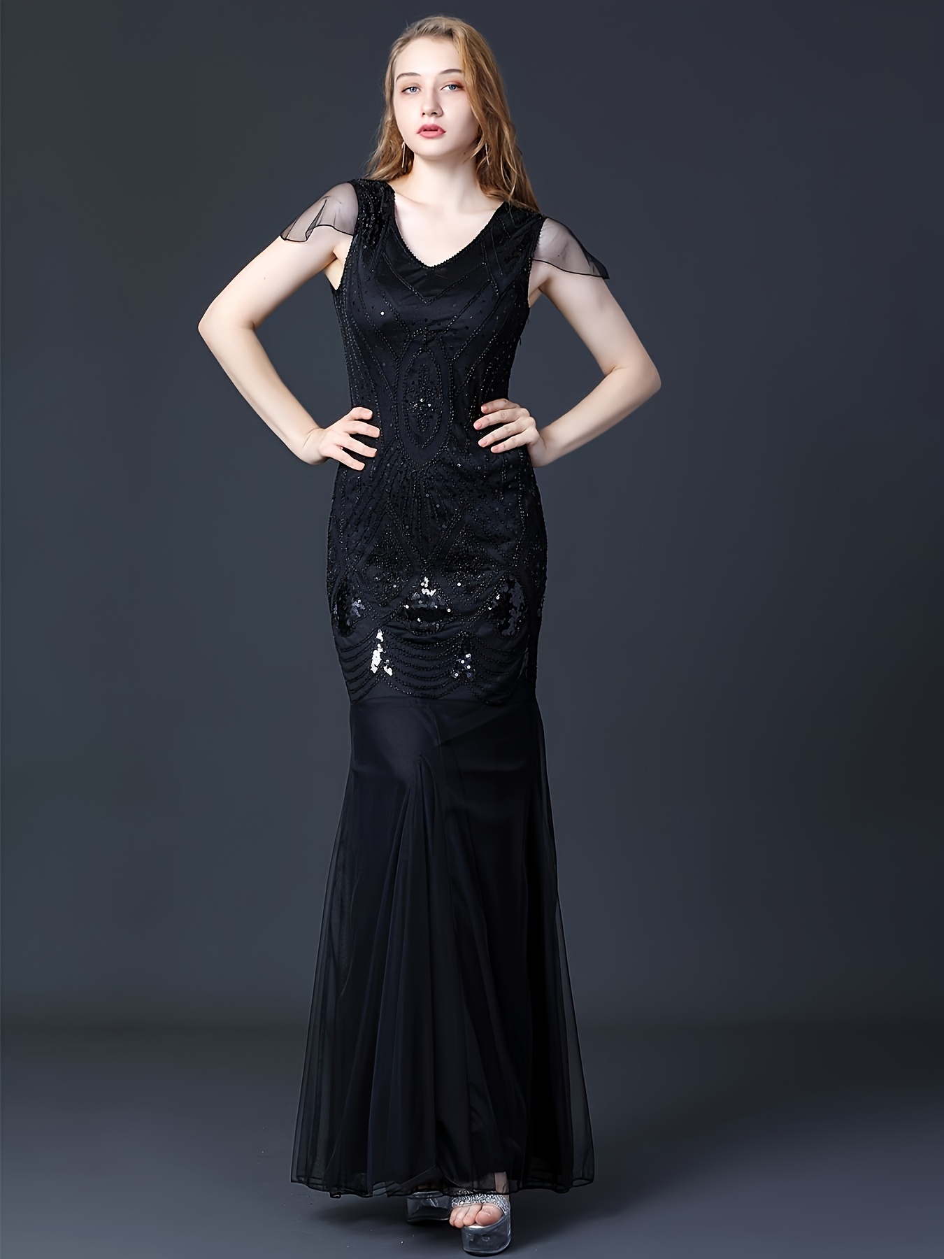 chinese dress ladies Zapaka Women Black 1920s Flapper Dress V Neck Long Sleeves Vintage Dress with Fringes, Black / S