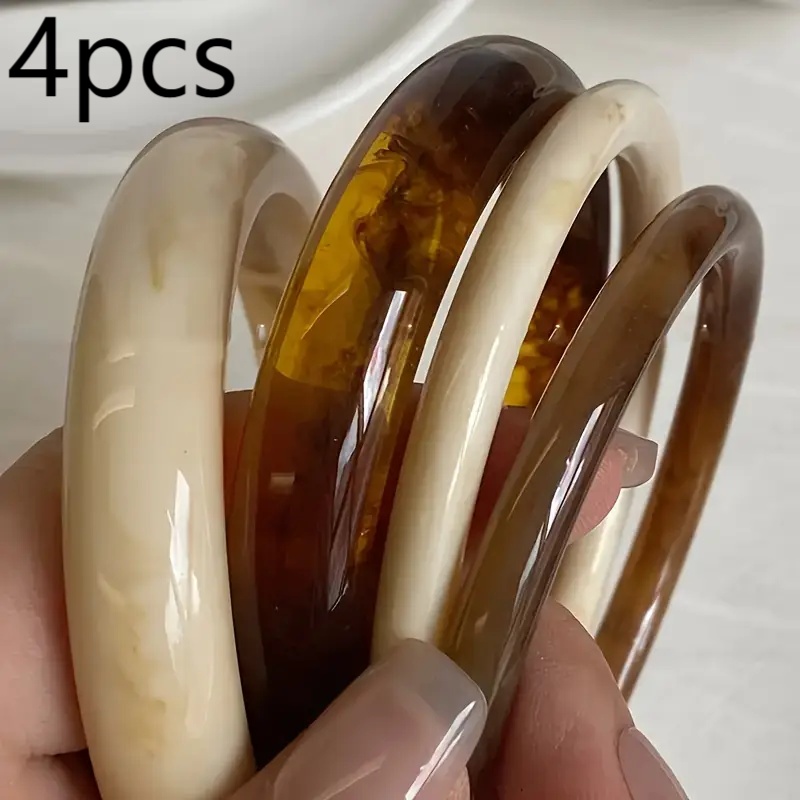 E-shop 4-teiliges Armband-Set aus Acryl im Vintage-Stil – Einzigartiges, unregelmäßiges, transparentes Design, für Urlaub, Freizeitkleidung als