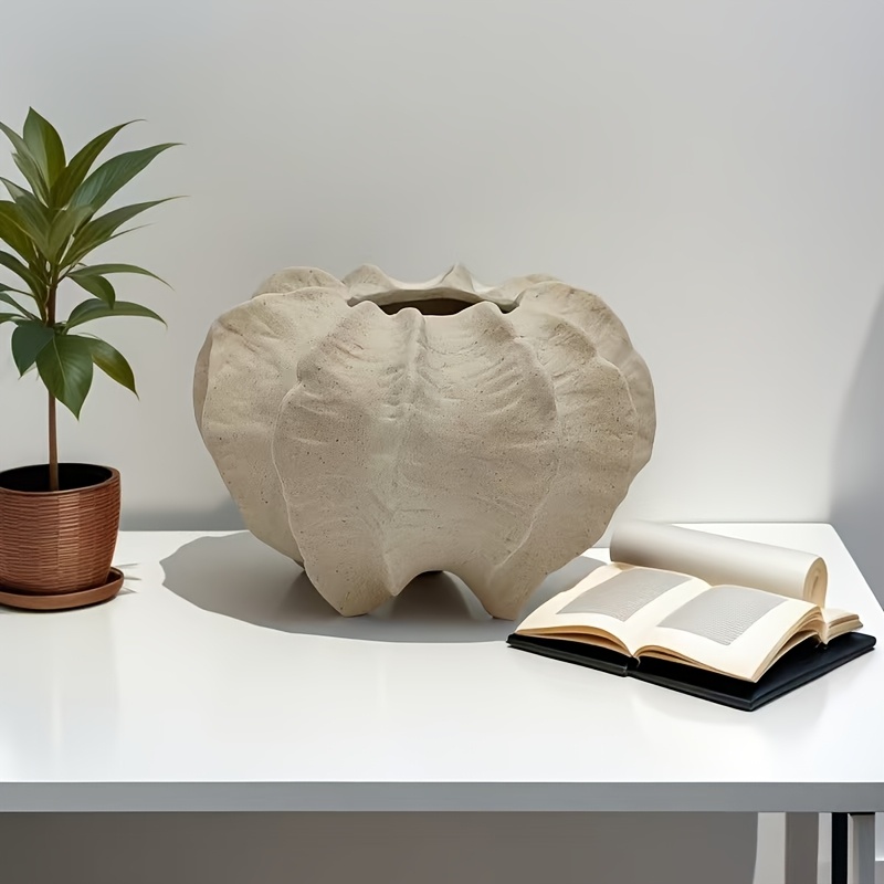 A Classic Ceramic Vase Ornament