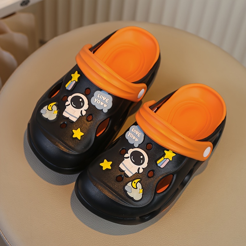 

Trendy Cute Cartoon Astronaut Slip On Sandals For Boys, Breathable Non-slip Clogs For Indoor Outdoor Garden Beach