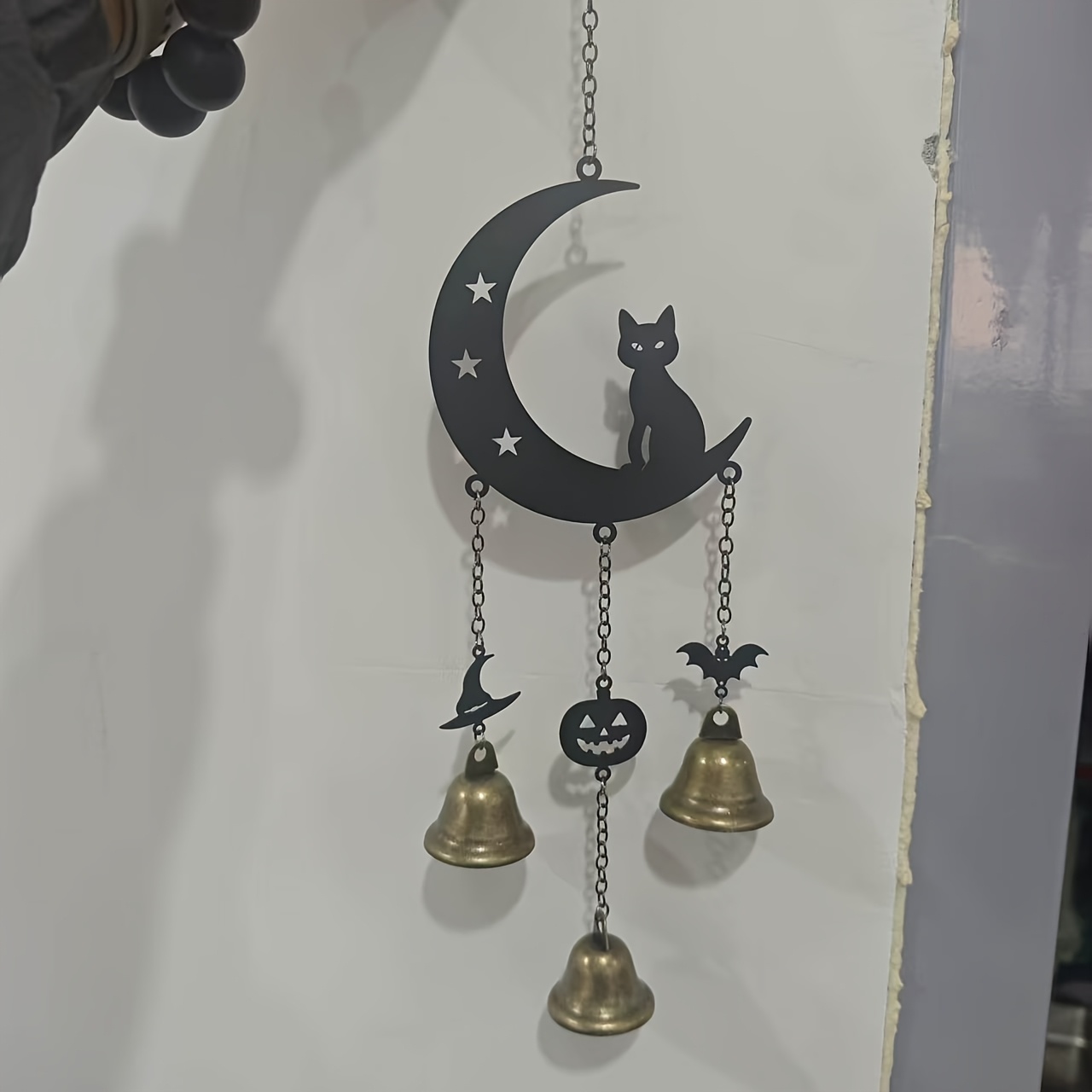 TEMU Halloween-themed Metal Wind Chime With Moon, Black Cat, Pumpkin, And Bat Elements. Distressed Metal Wind Chime For Hanging On And Patios, A Full