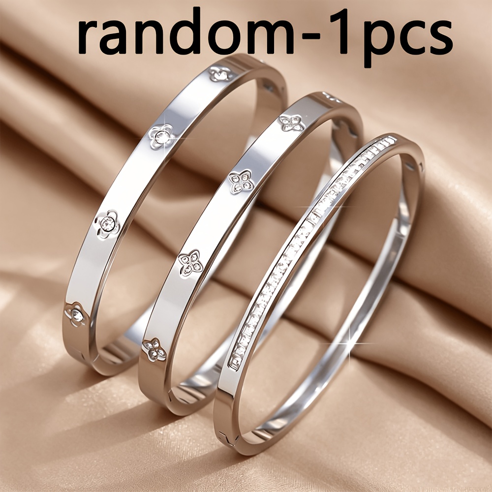TEMU 1pc Random Style Stainless Steel Women's Bracelet, Clover Inlaid With Synthetic, Fade-resistant Stackable Bracelet, Jewelry Gift For Birthdays
