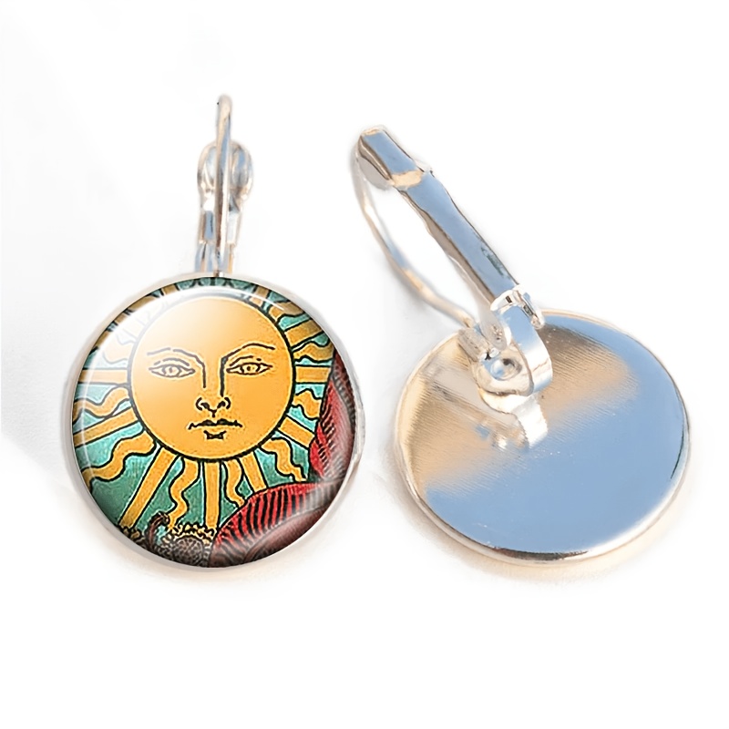 2pcs Set White Round Glass Stud Earrings with Sun Face Design