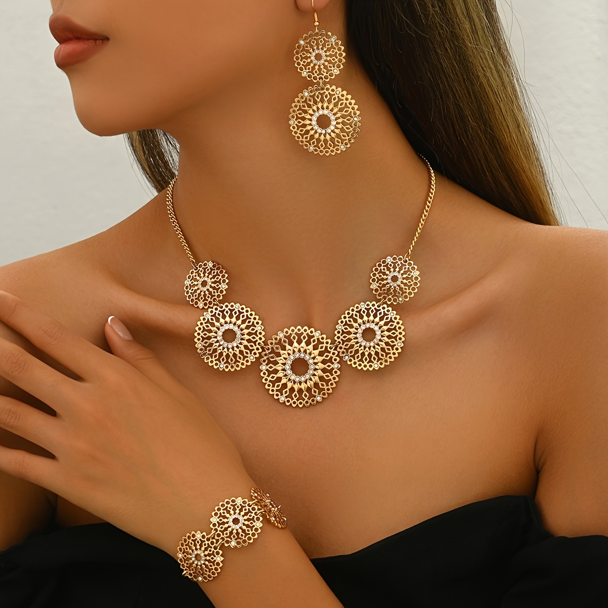 3pcs Set, Fashionable Vintage-style Large And Small Openwork Round Linked Set, Elegant And Versatile, Suitable For Daily Wear And Gifting