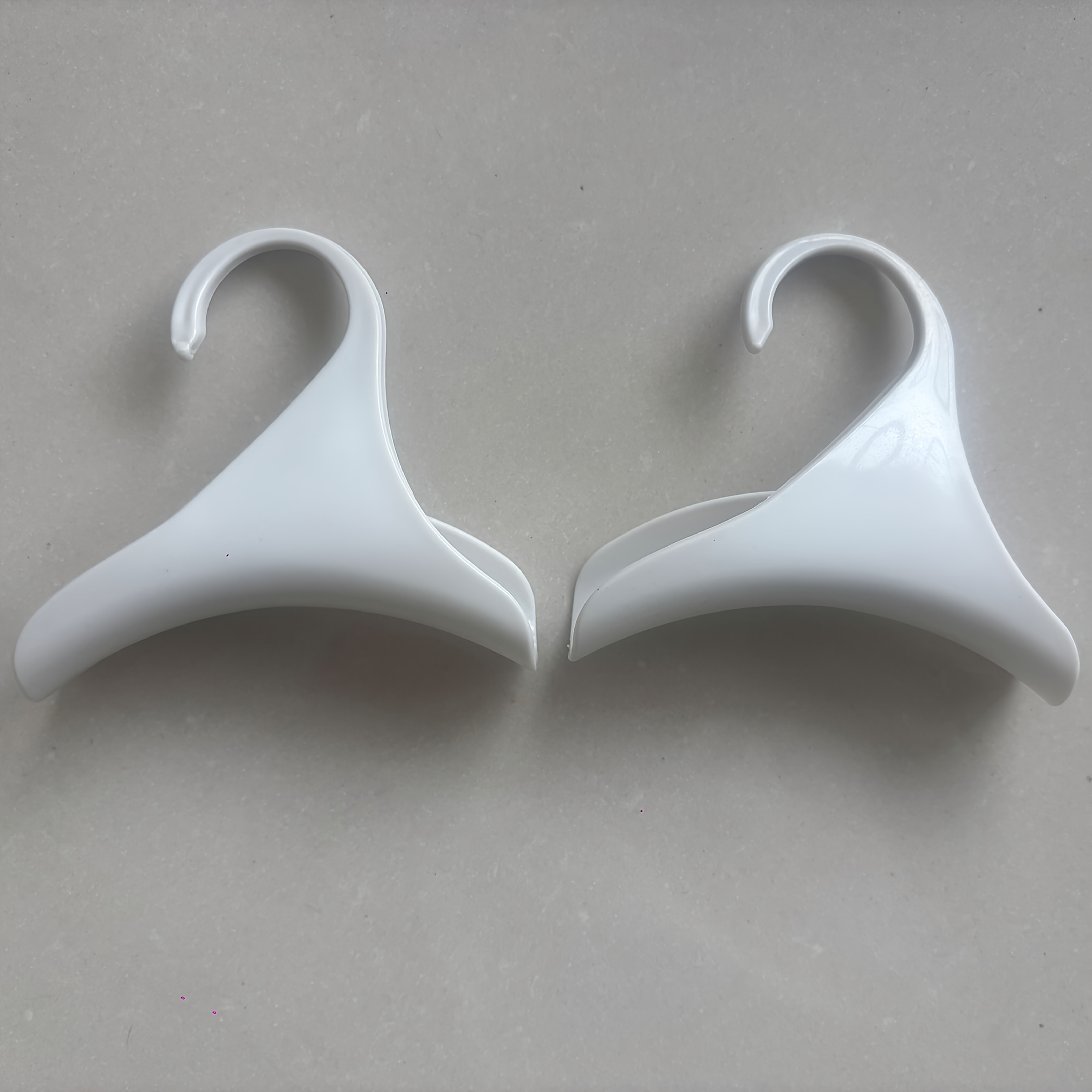 Set of 4 Seamless Bag Hooks for Wardrobe Storage