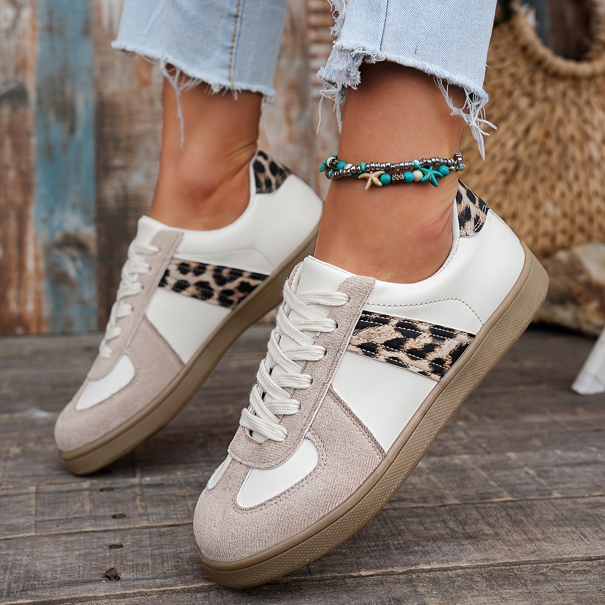 Women'S Lightweight Casual Sneakers Low-* Toe Lace-Up Shoes with  Breathable Fabric Synthetic Upper for Casual Attire,