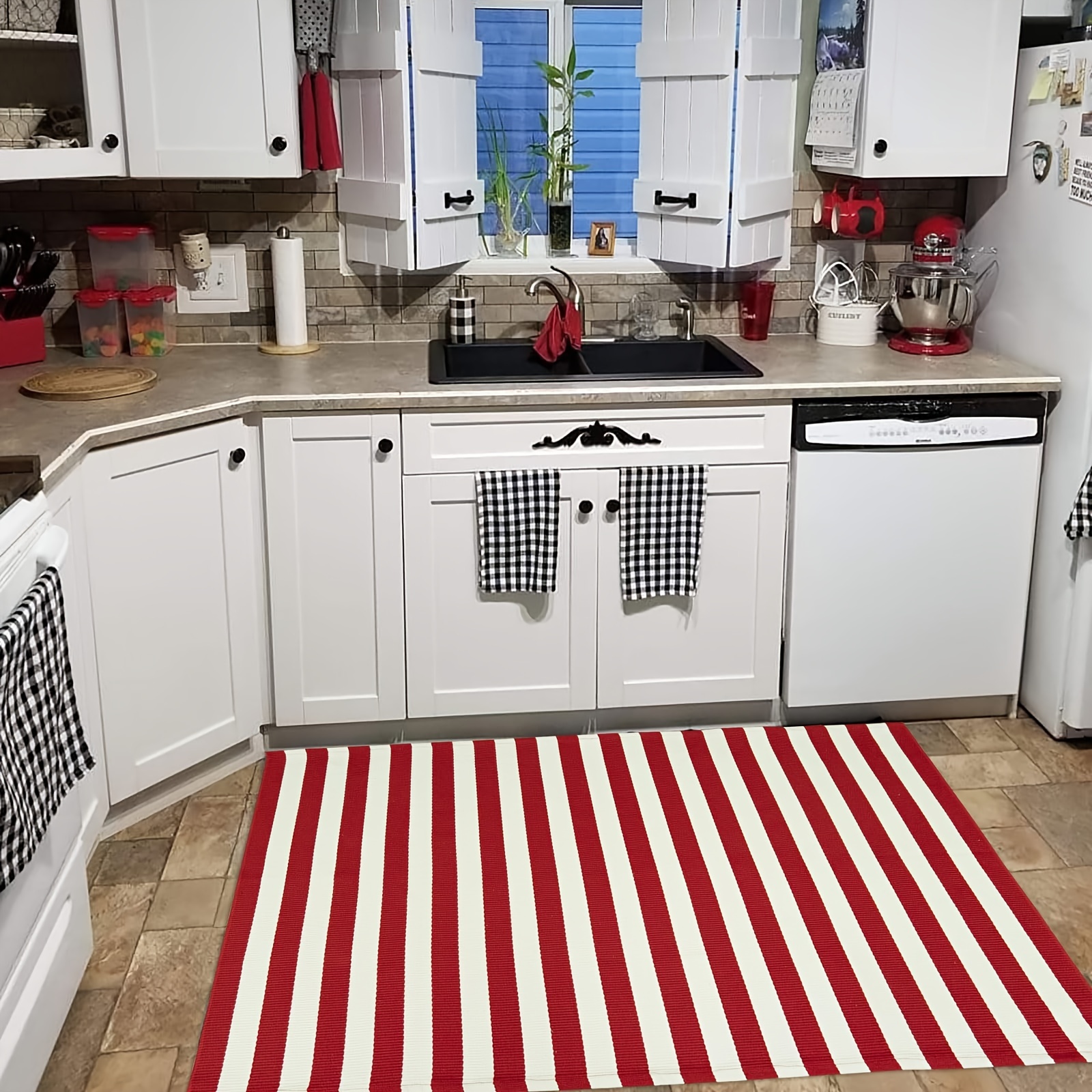 TEMU 1pc Christmas Outdoor Mat Red And White Striped Outdoor Mat Front Porch Mat, Christmas Home Decor, Layered Welcome Door Mat, For Front Porch