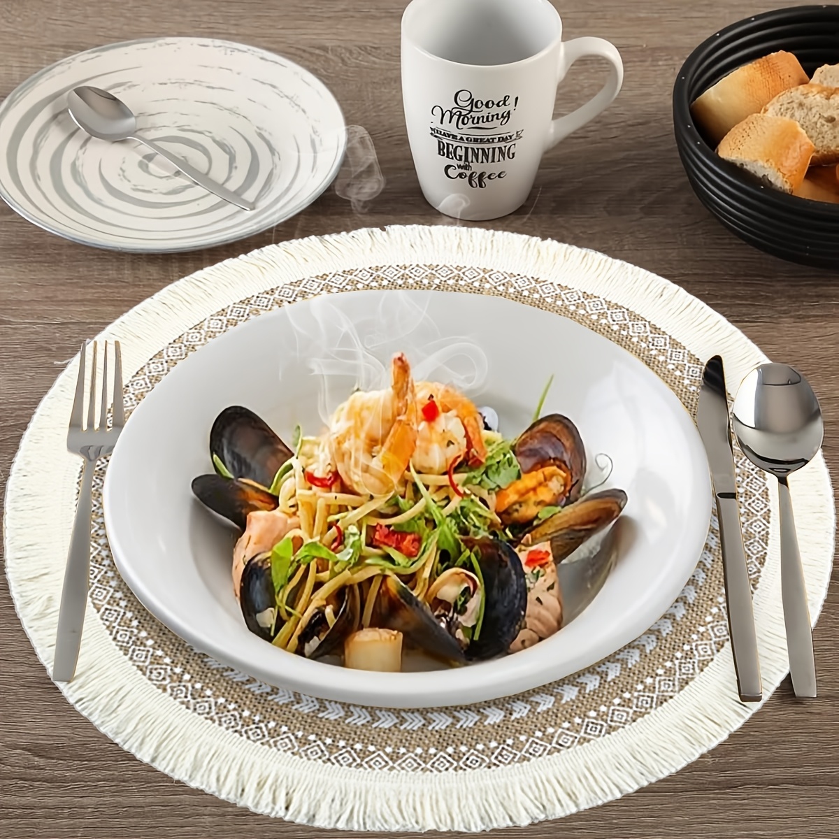 6pcs 8pcs 10pcs bohemian round tassel placemats   linen   beige white decorative fringe detail for dining tables in restaurants kitchens and home decor kitchen table decor bohemian style   linen placemats for table Product details 3