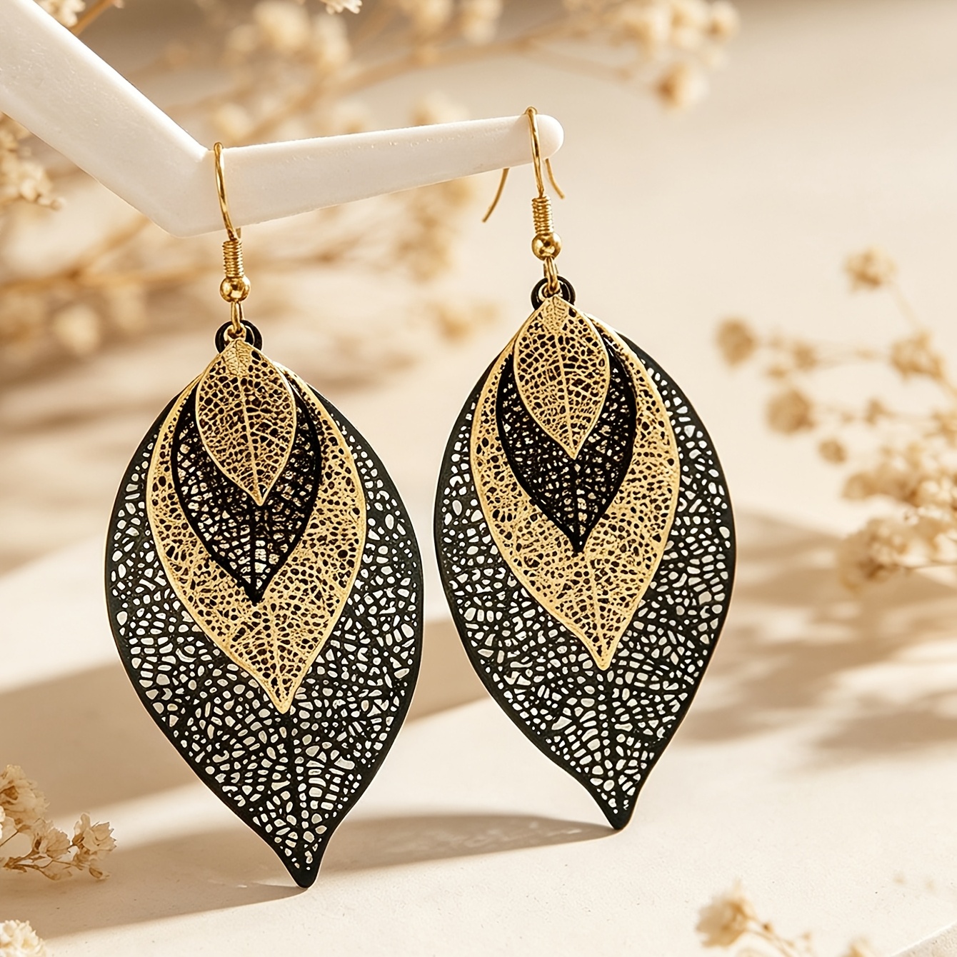 TEMU 1 Paire de Boucles d'Oreilles Bohèmes Rétro Style Coréen-Français Forêt Multi-Couches Creuses en Métal avec Gland de Feuille - Parfaites pour et