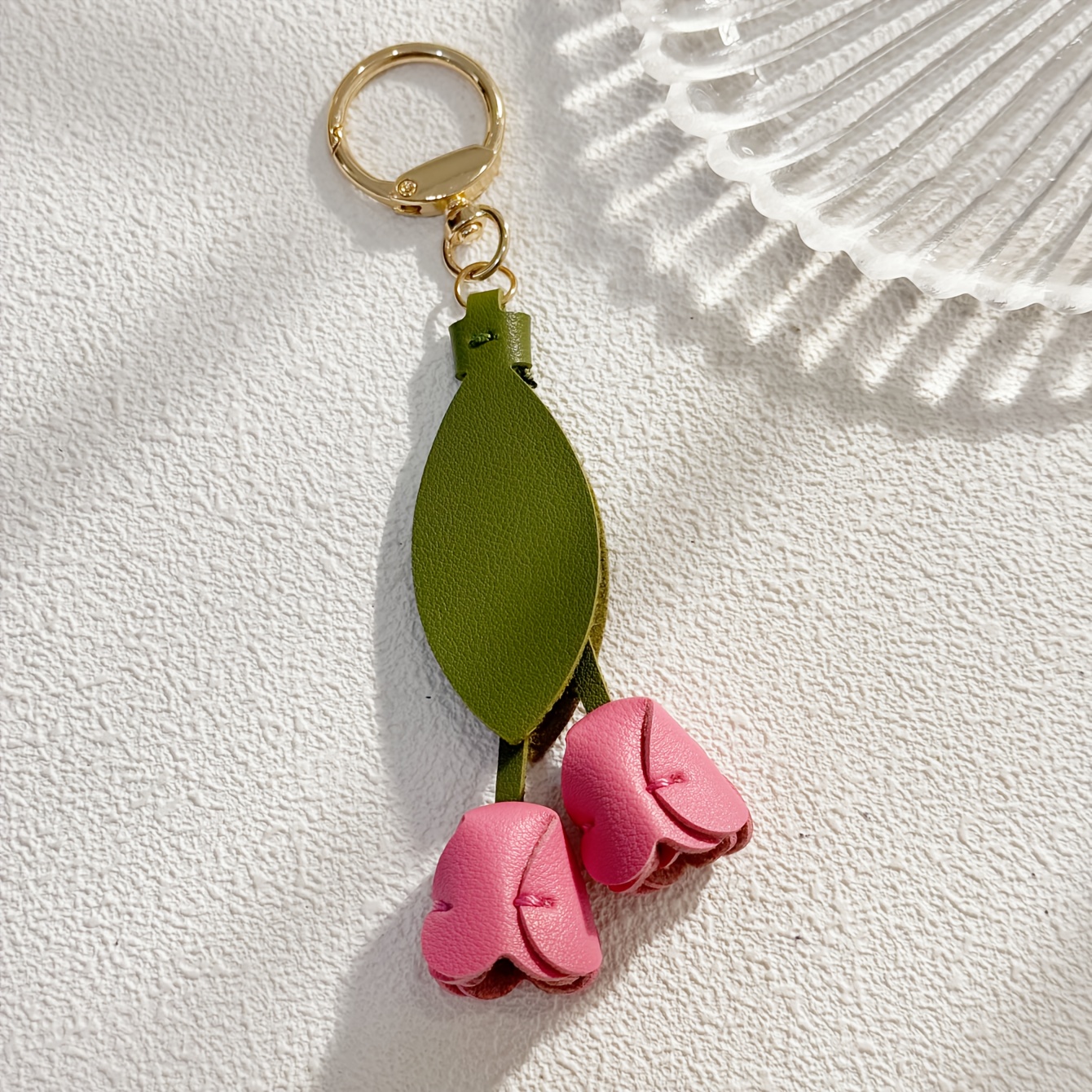 E-shop 1 Stück Damen Schlüsselanhänger, Schlüsselring - Süßer Kreativer Niedlicher Bunter PU-Leder Blumen-Tulpen-Anhänger, Ideal für den täglichen