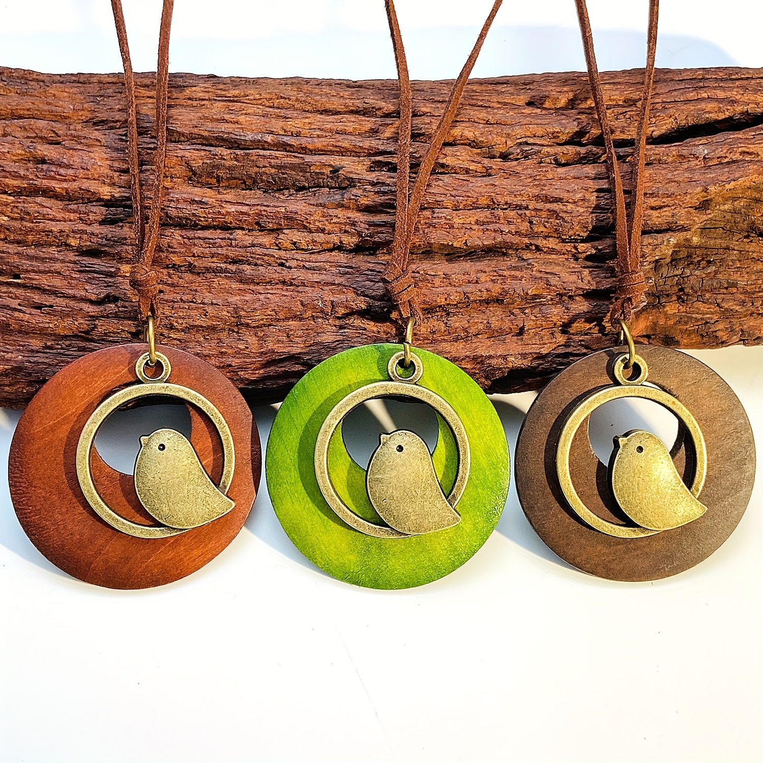 

Wooden Leather Rope Bird Pattern Pendant Necklace Vintage Fashion Creative Personality Daily Clavicle Chain