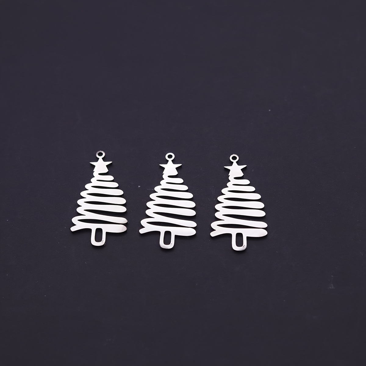 TEMU 3pcs Stainless Steel Hollow Christmas Tree Pendant Charms, Anti-rust Metal Cutout Ornament For Necklace Earring Bracelet Jewelry Making, Xmas