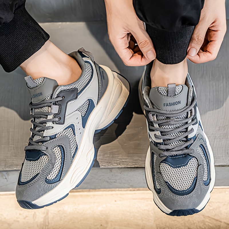 Baskets Running Homme Confort Plus Chaussures de Course Homme Légères et Résistantes à la Route - Baskets Basses Respirantes avec Soutien Cussonné, Semelle Antidérapante & Support de Voûte Plantaire, Idéales pour Entraînement, Randonnée ou Tenue Décontractée - Dessus en PU/Tissu & Semelle Intérieure EVA (Gris/Noir)