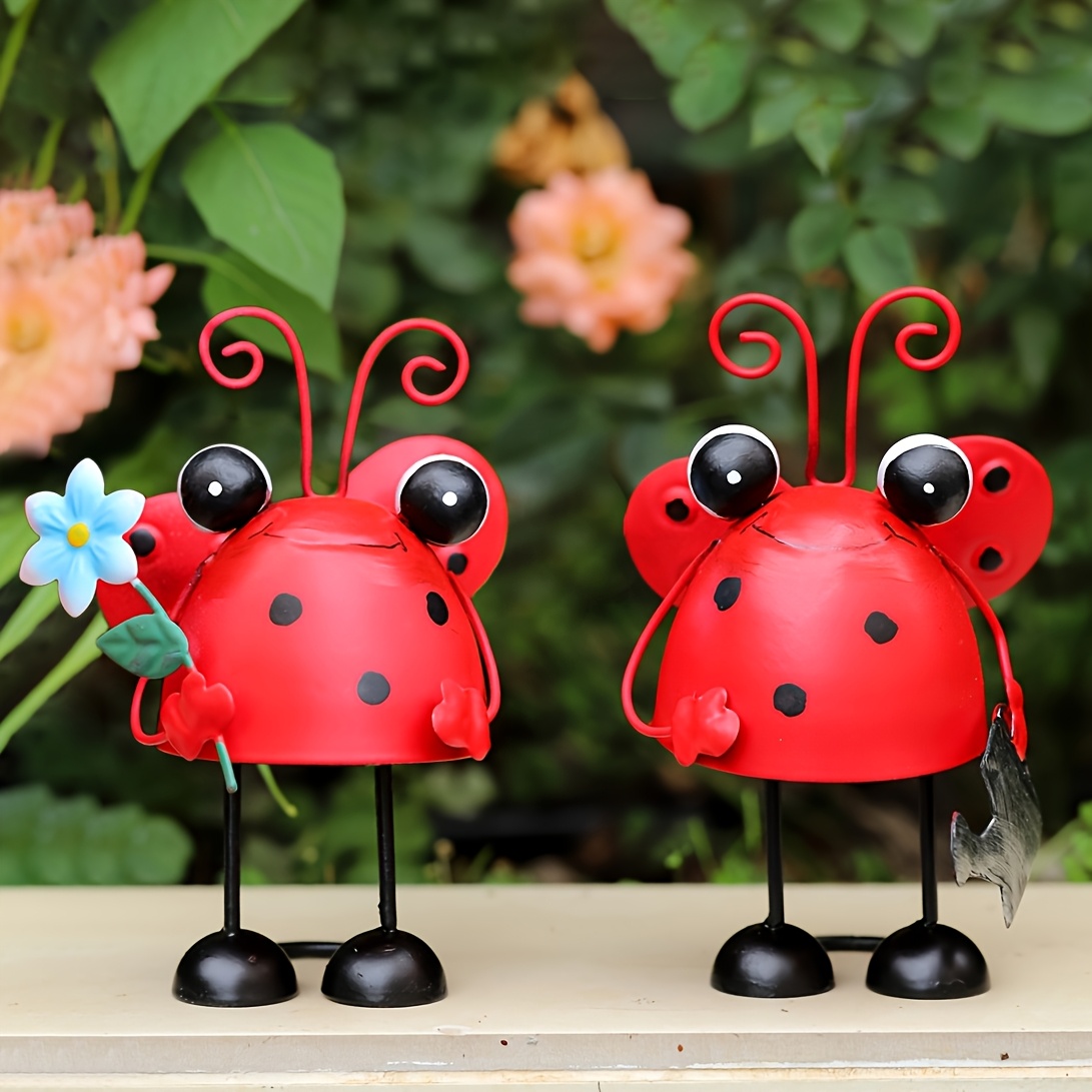 TEMU 2 Stück Rote Metall Marienkäfer Gartendeko – Ideal für Rasen, Blumentopfränder, Pflanzenbegrenzungen – Outdoor Marienkäfer für Rasenflächen,