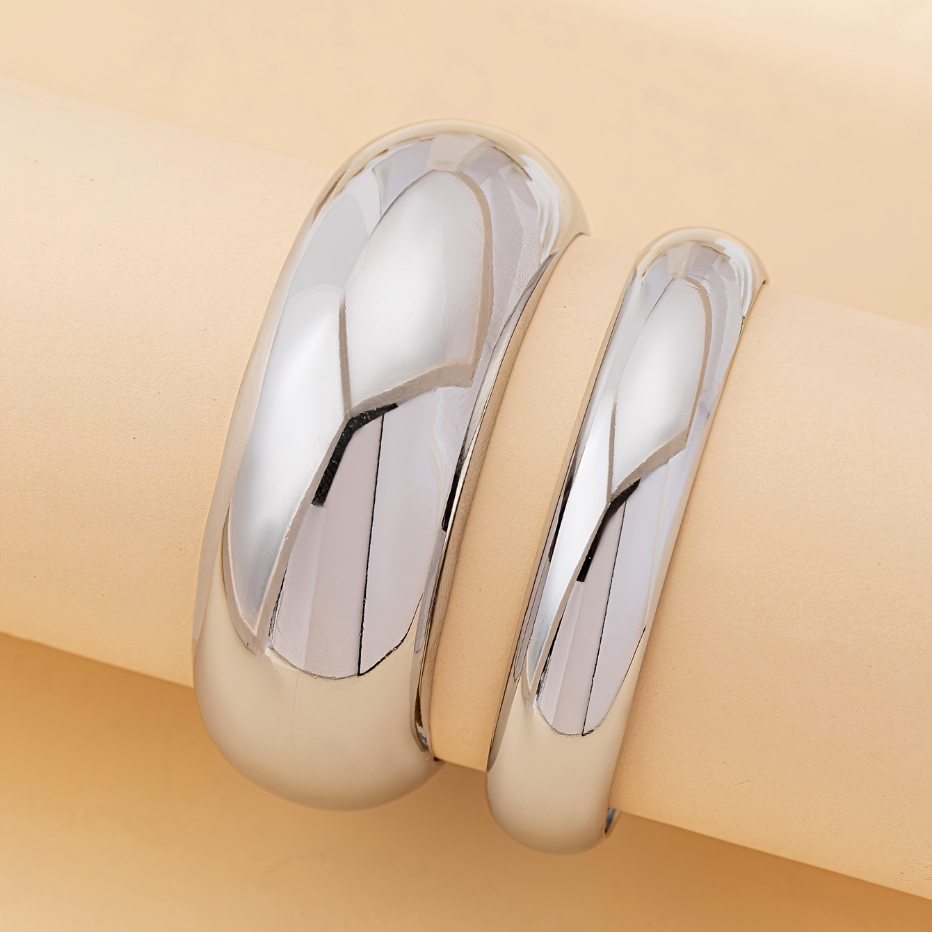 2pcs Bohemian Style Thick Bangle Set, Glossy Finish