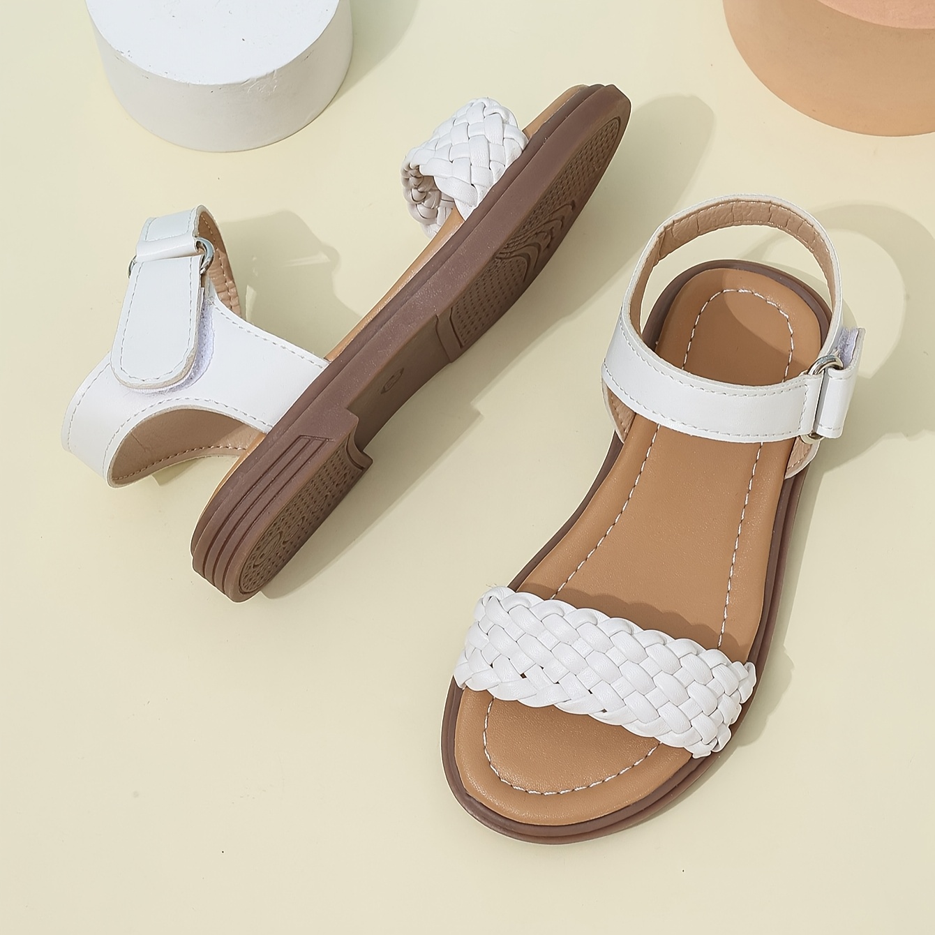 1 Pair of Cute Girls' Low-Heel Sandals with Braided Strap Design - Casual, Preppy Style, Perfect for Spring & Summer, Holiday Performance, and Casual Occasions, Casual Footwear | Casual Style | Braided Sandals
