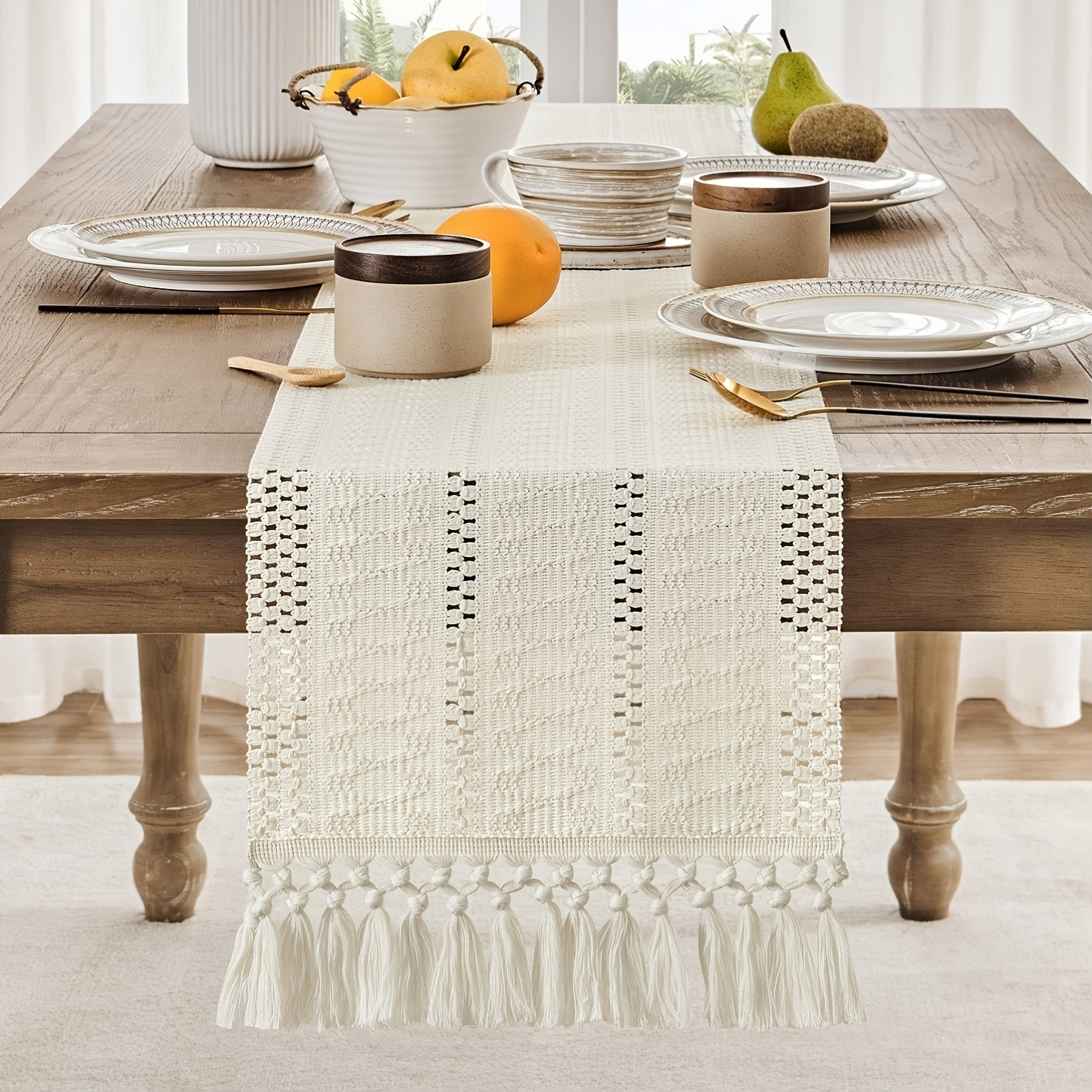TEMU 1 Chemin de table crocheté creux , nappe bohème de ferme avec des pompons noués à , chemin de table décoratif élégant pour table basse, table à