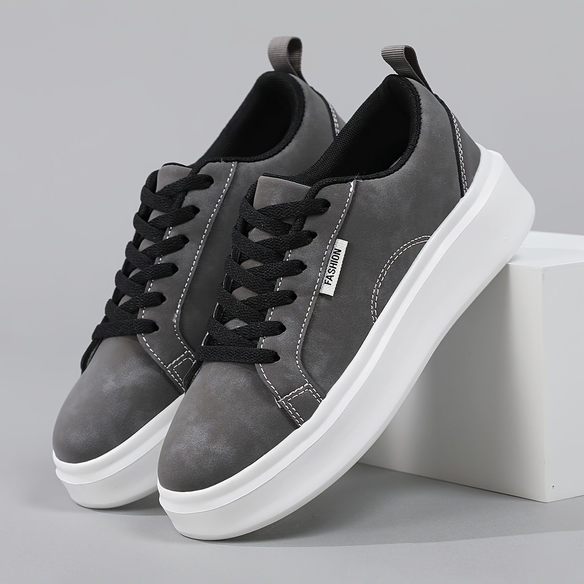 2026 new womens couples style   casual womens skate shoes   sneakers for men upper lace up casual womens shoes soft comfortable breathable lightweight with   trendy and versatile for daily commuting details 3