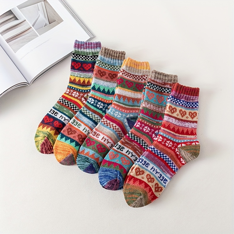 Image of 5 Pairs Heart-colored Contrast Autumn Winter Warm Thick Wool Socks Retro Ethnic Style Totem Socks Comfortable Soft Women's Socks