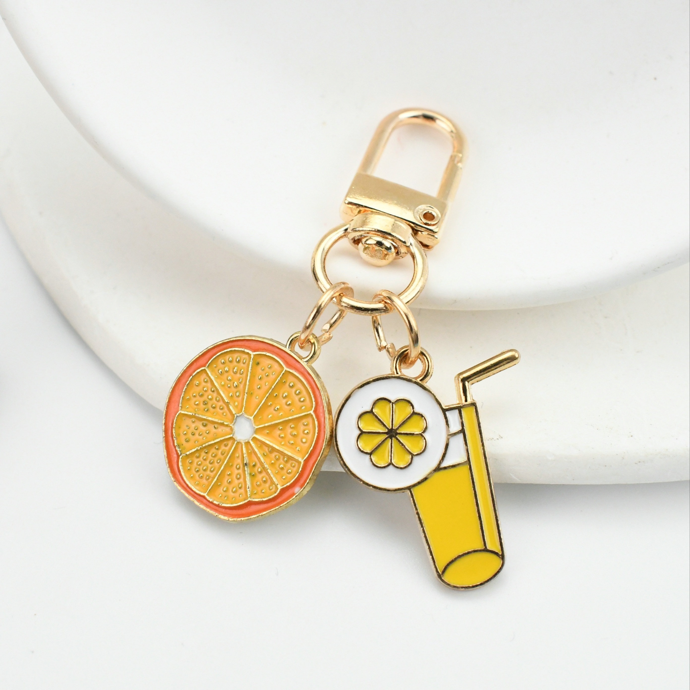 TEMU Innovative Lemon Cup Keychain With Lemon Slices, A Mini Alloy Keyring Easy And Stylish, Suitable For Men And Women. A Trendy Accessory For Bags