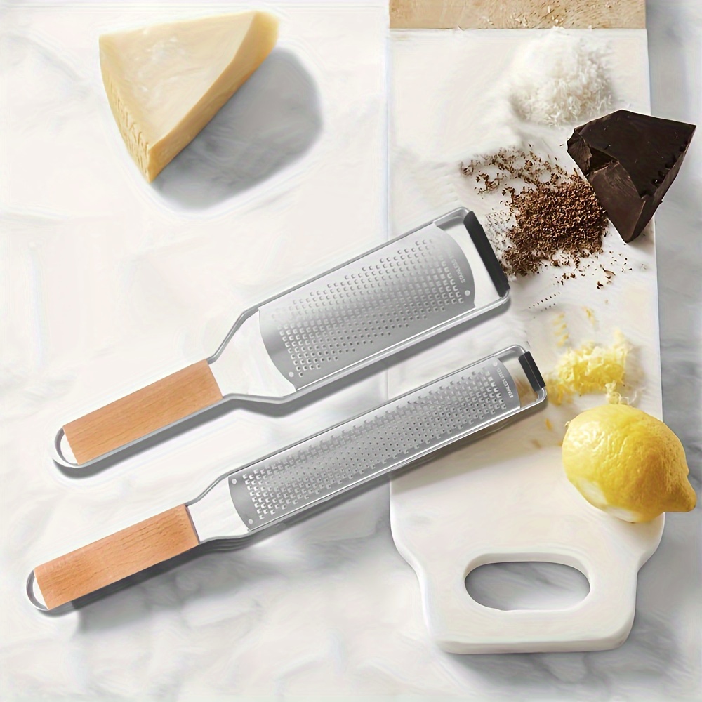  Rallador de queso giratorio manual de mano con tambor de acero  inoxidable para rallar queso duro, chocolate y nueces, herramienta de  cocina (/, blanco, 1) : Hogar y Cocina