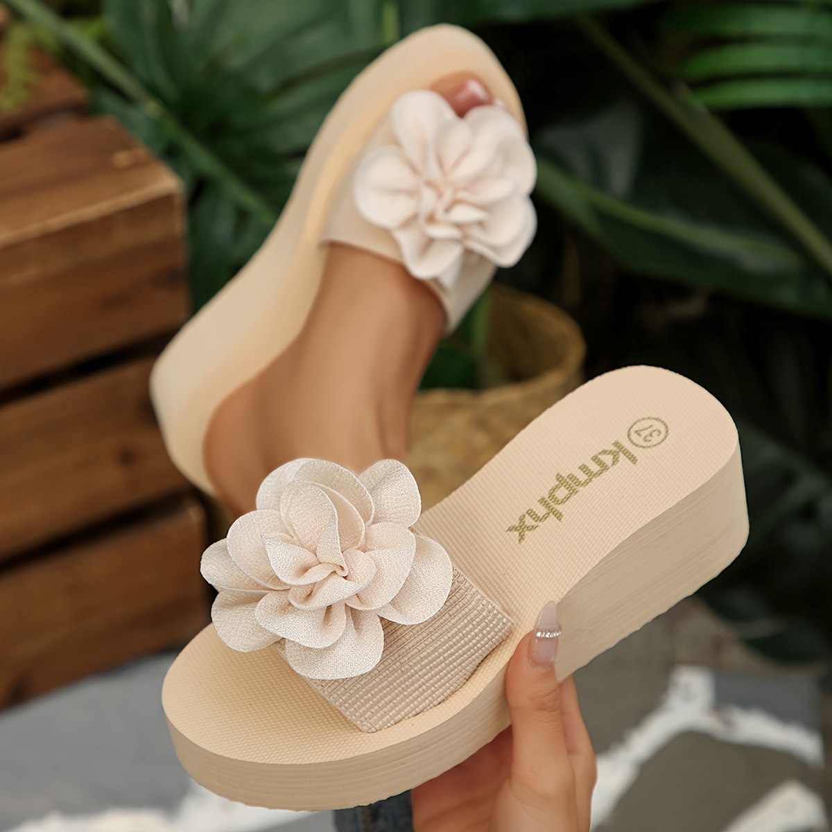 TEMU Women's Summer New Floral Embellished Indoor Outdoor Wear High Heel Thick Sole Slip-on Comfortable Fashion Thong., Women Shoes