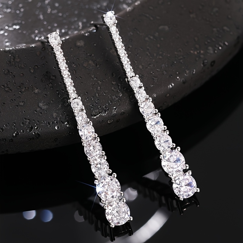 E-shop 1 Paar modische Damen-Ohrringe mit Anhänger, elegante luxuriöse, glänzende, lange Quasten-Ohrringe mit synthetischem Zirkonia-Einsatz,