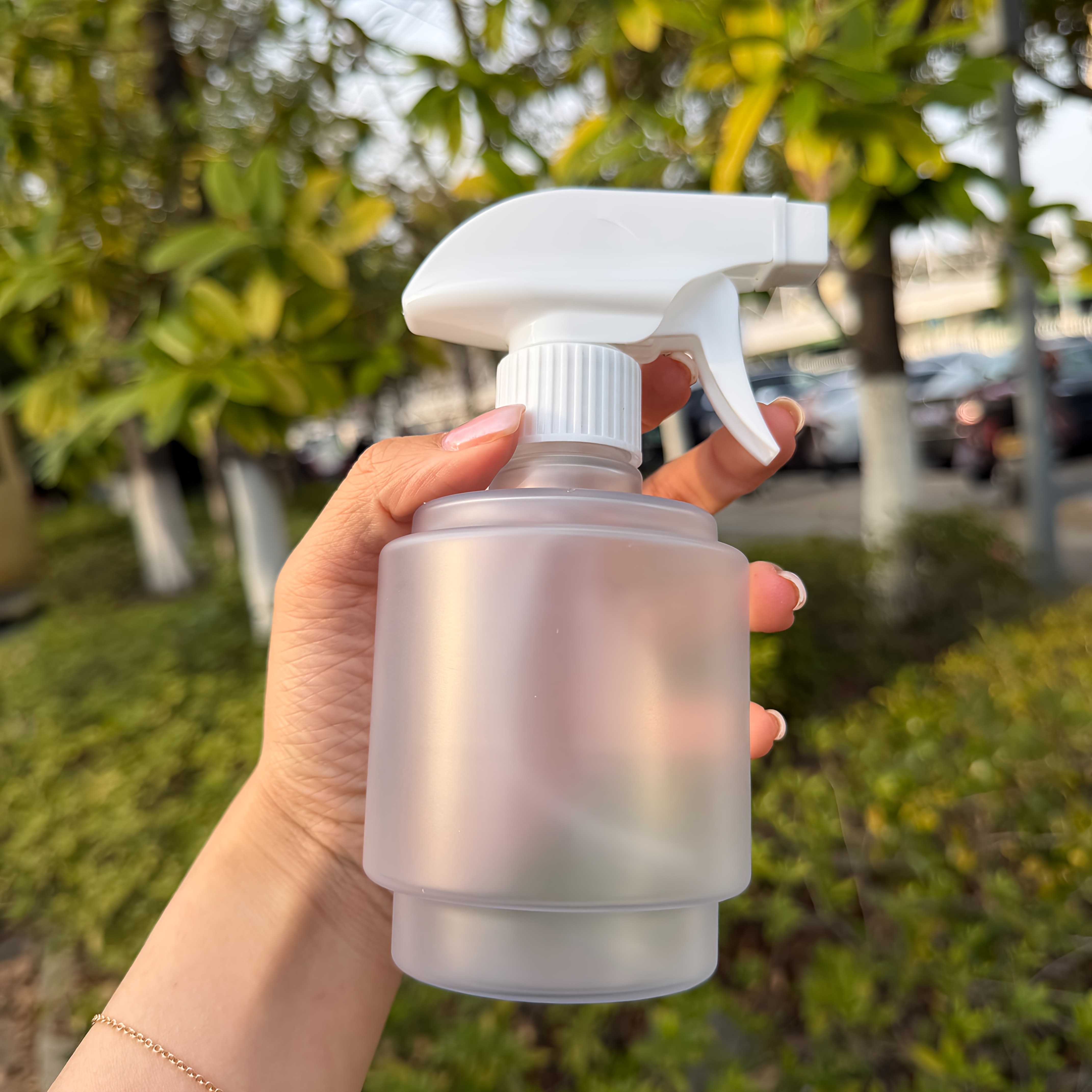 TEMU Frosted Transparent, 300ml, 1pc --- Plastic Empty Bottle, Empty Spray Bottle, Reusable Empty Dispenser Bottle, Good For Watering, Suitable For