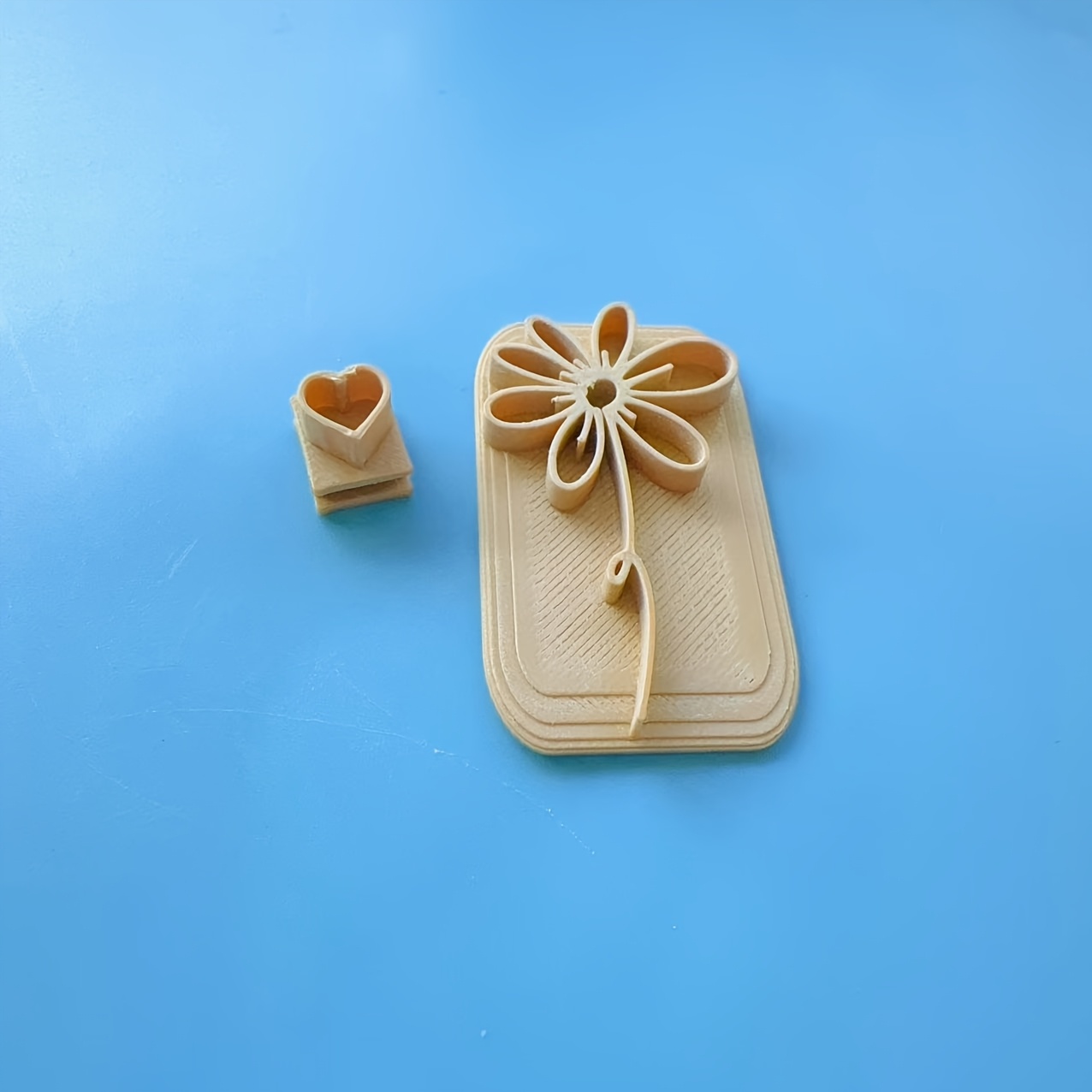 TEMU Set de 2 moules à tampon en , nouveaux, frais et minimalistes, avec de marguerite et de cœur en art linéaire, adaptés pour la céramique DIY, l',