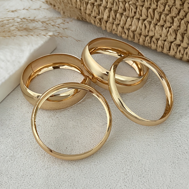4pcs Vintage Style Thick Hoop Metal Bracelet Set, Elegant Design
