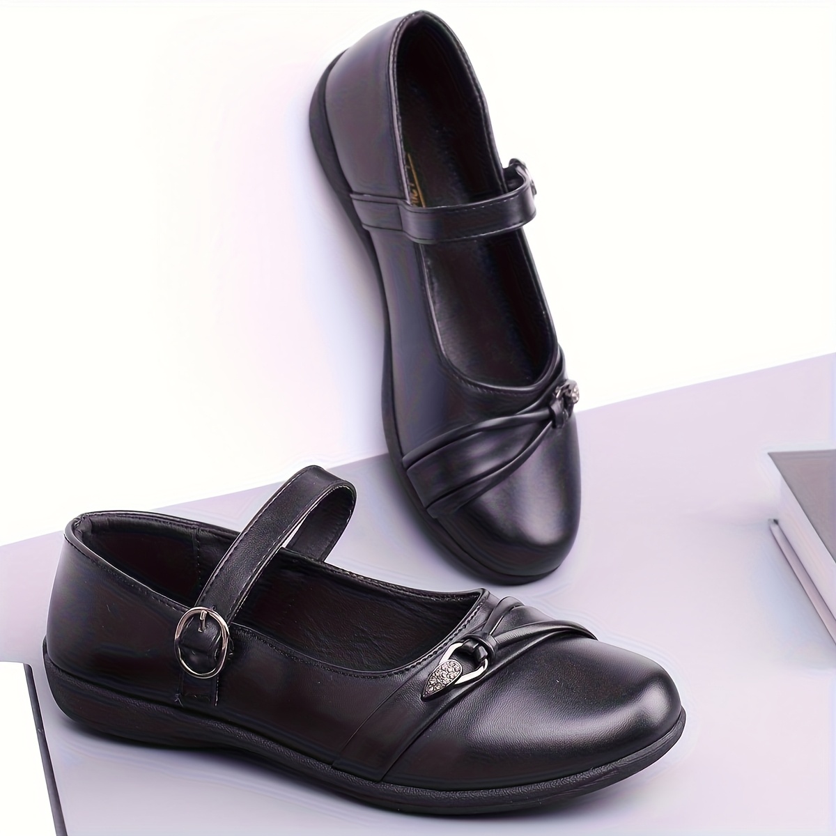 zapatos   para mujer 2025, ideales con faldas, zapatillas mary jane, informales y elegantes con un diseño de corte  . detalles 9