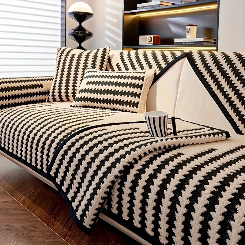 

1pc Modern -inspired Plush Sofa Cover - Chic Black & White Striped Pattern, Pet-friendly, Anti-slip Couch Protector For 1 To 4-seater Sofas - Ideal For Living Room, Bedroom, Office Decor