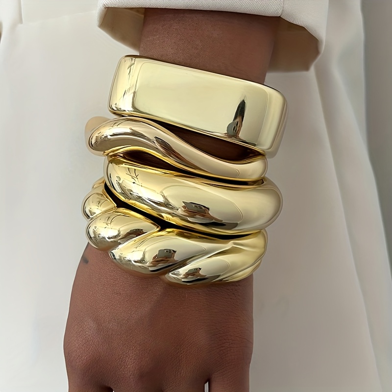 4pc Women's Golden Open Bracelet Set, Trendy Style