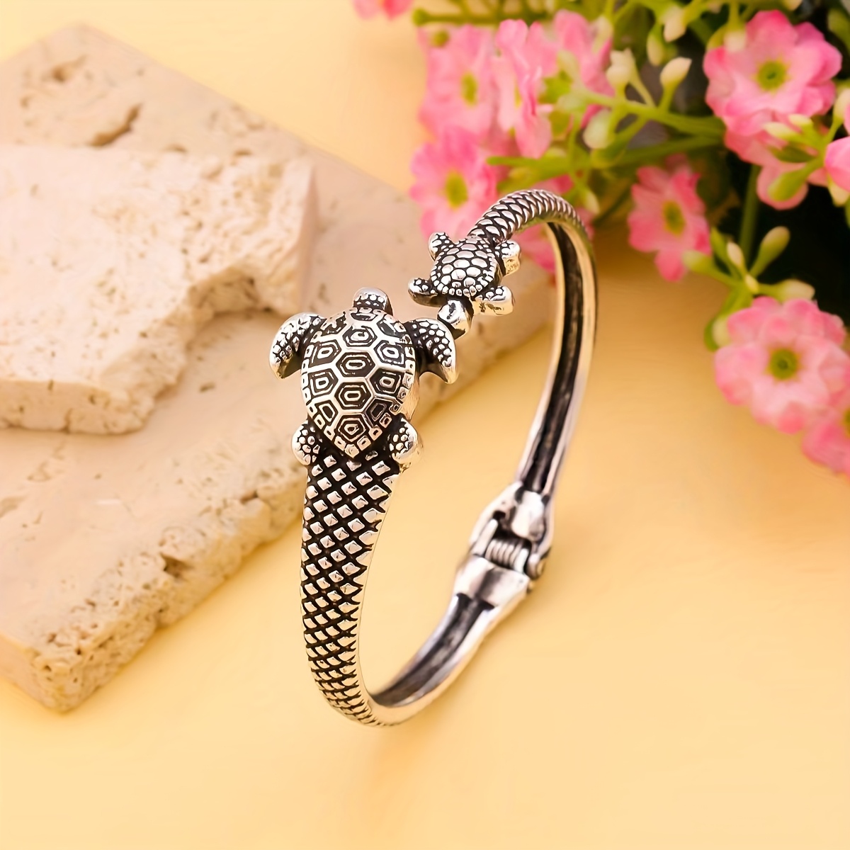 Women's Vintage Nautical Style Turtle Bangle