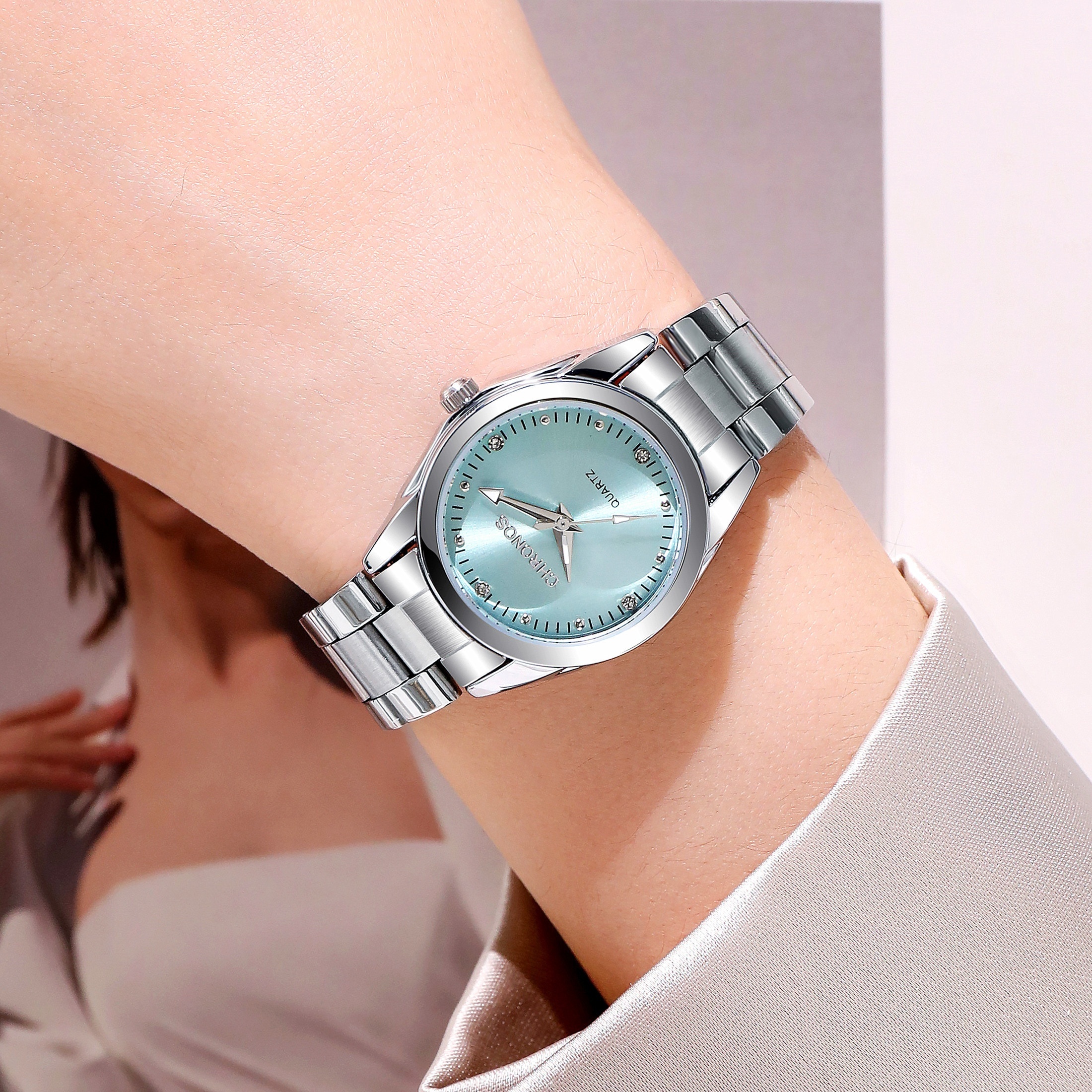 *女性の腕時計高級ステンレス鋼クォーツ時計カジュアルファッションアナログビジネス腕時計